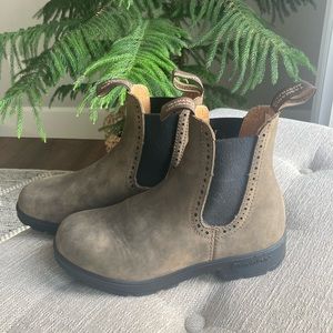 Women’s High Top Rustic Brown Blundstone Boots US women’s 7